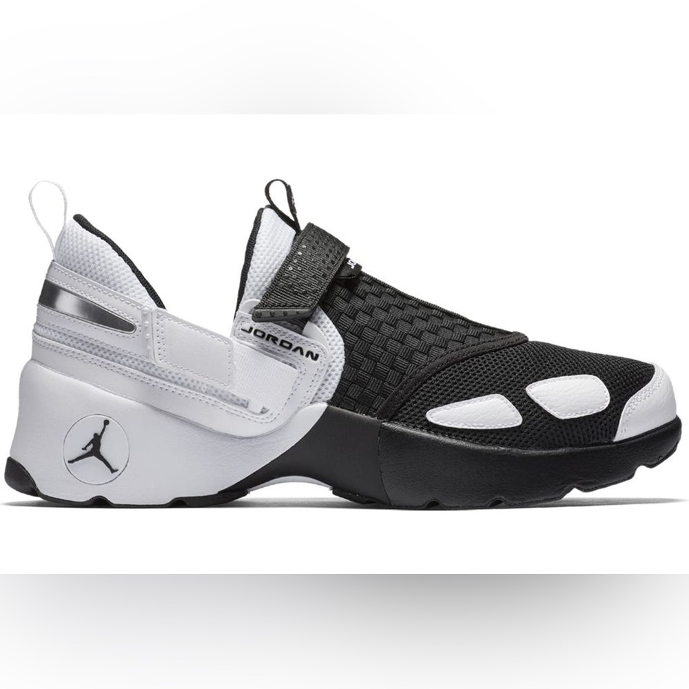 Jordan Trunner LX Shoes